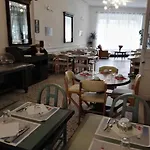Flore 3* فيشي