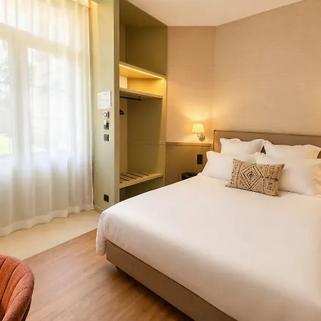 Hotel Flore 3*