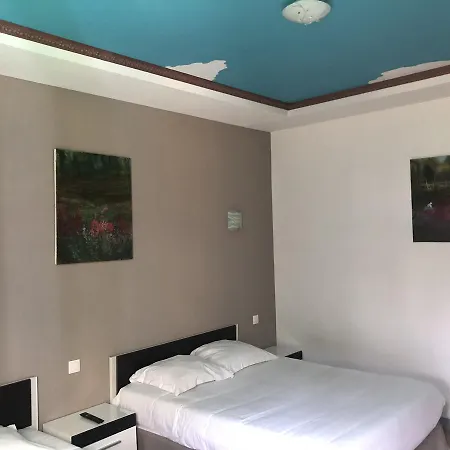 Hotel Flore