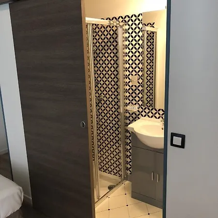 Hotel Flore 3*