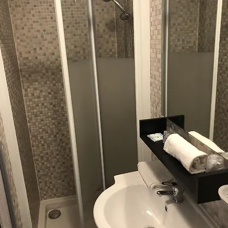 Flore Hotel