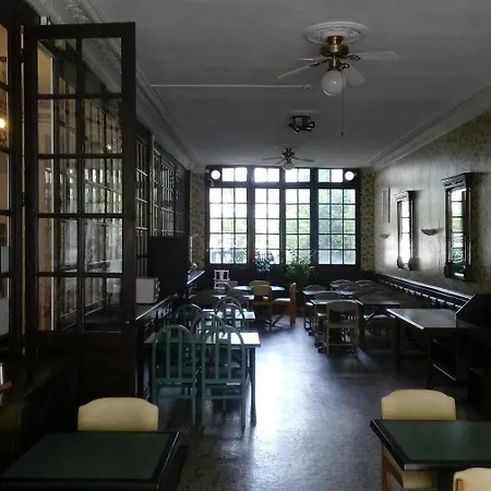 Flore Hotel 3*